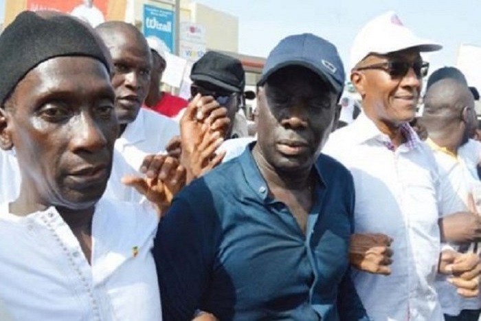 Front anti Macky : l’IED mue en FDS