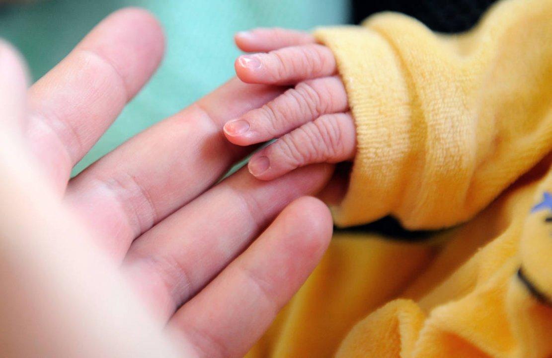 Un bébé naît 4 ans après la mort de ses parents en Chine