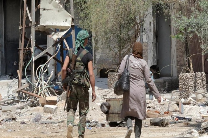 Syrie: les derniers rebelles quittent la Ghouta orientale