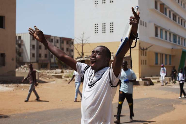 UCAD : les ouvriers de l'entreprises Tomassi menacent de démolir les nouveaux bâtiments en chantier