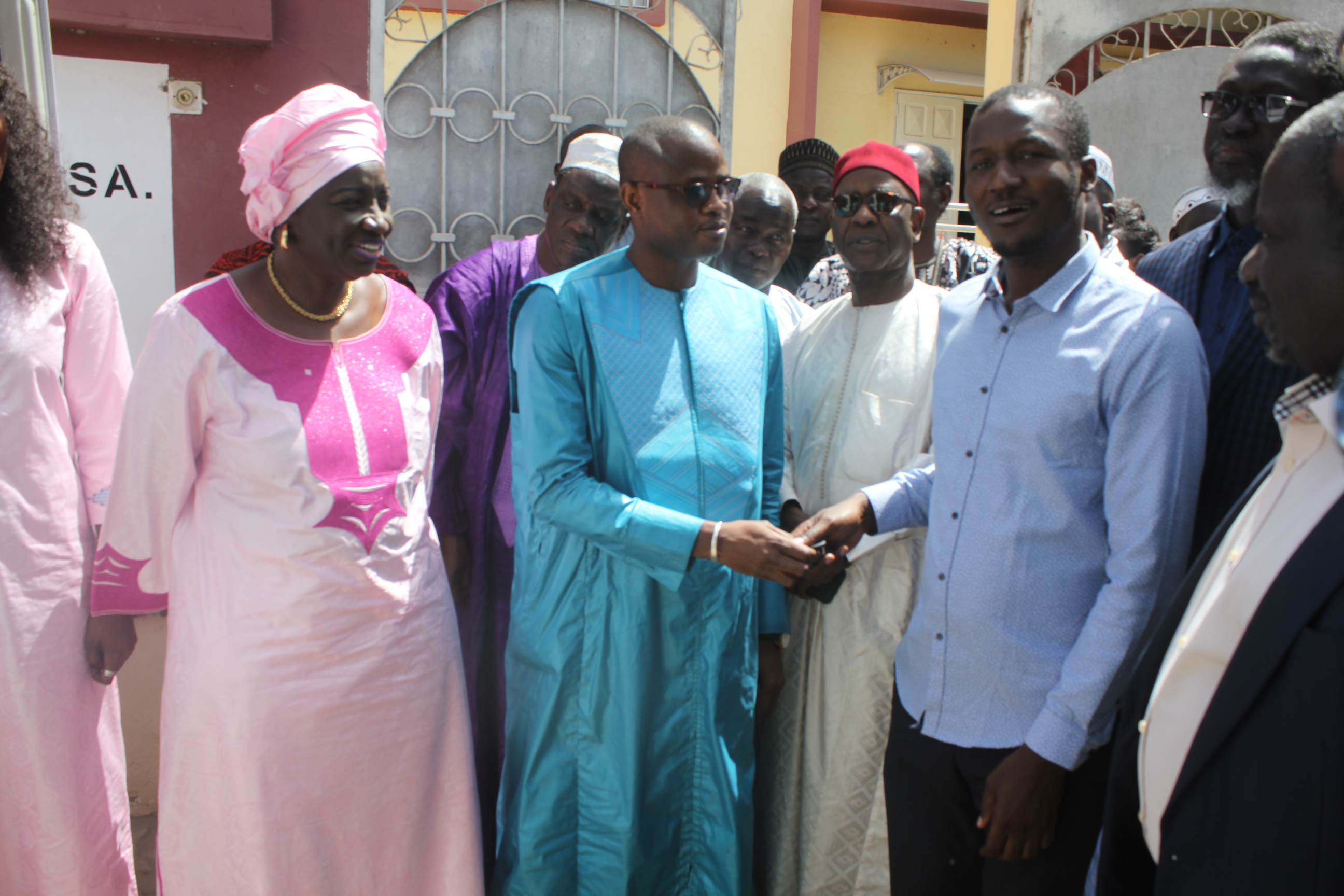 Bakel : les cadres dotent le centre de santé d'une ambulance et appellent les gouvernants à aider les populations