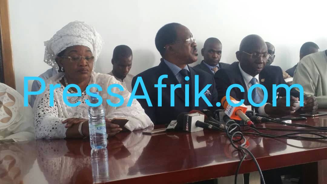 L'opposition bande ses muscles : "Que les jeunes et le peuple prennent leurs responsabilités"