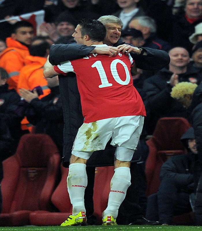 Arsenal : Robin Van Persie, toujours  reconnaissant envers Arsène Wenger