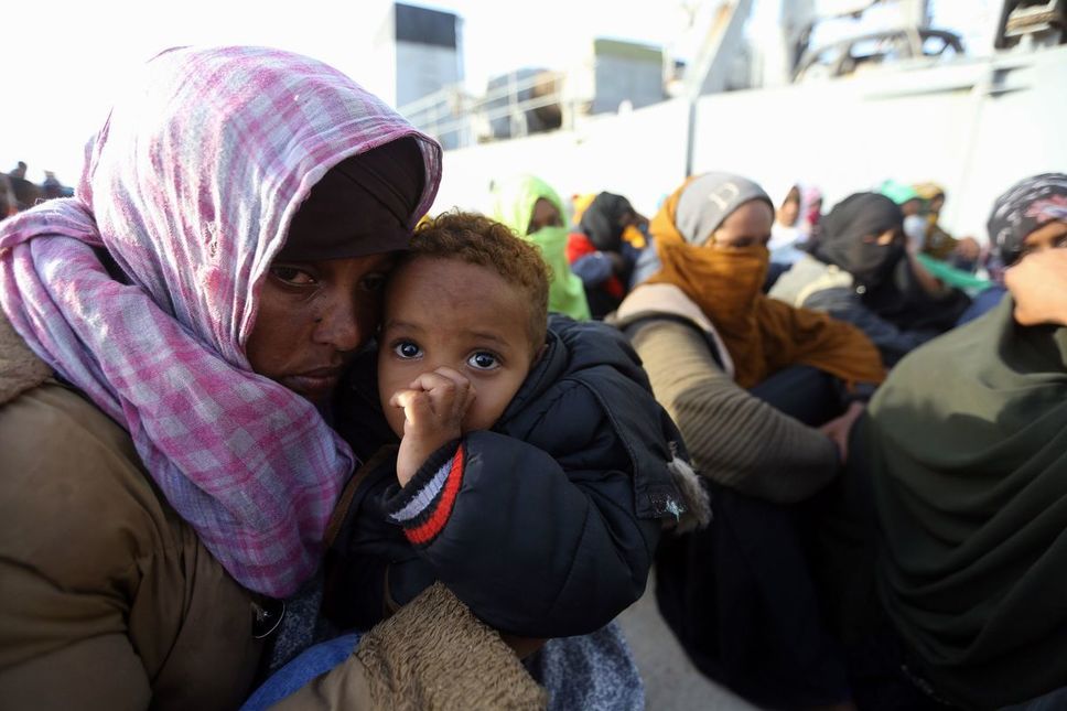 Libye: 11 migrants morts en mer, 263 secourus