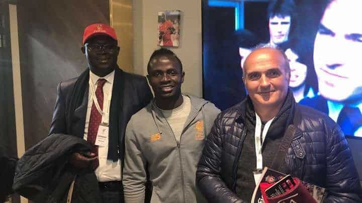 Photo : Sadio Mané avec Me Augustin Senghor à Anfield