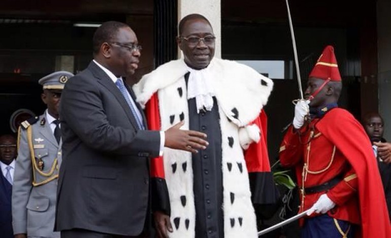 Recours en annulation de la loi sur le parrainage : les 7 sages se déclarent incompétents