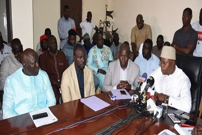 Une réunion d’urgence du collectif des lutteurs suite à la reconduction du Dr Alioune Sarr