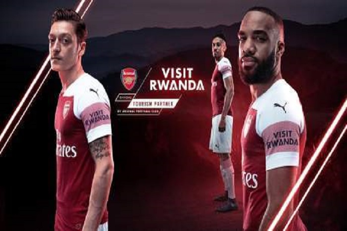 Premier League : Paul Kagame signe un contrat de publicité avec Arsenal
