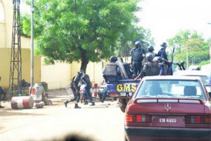 Violence policière contre les journalistes : Les organisations faîtières de la presse s’indignent