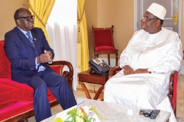 L’annonce du retrait de la loi sur le parrainage «réveille» le gouvernement et l’Assemblée