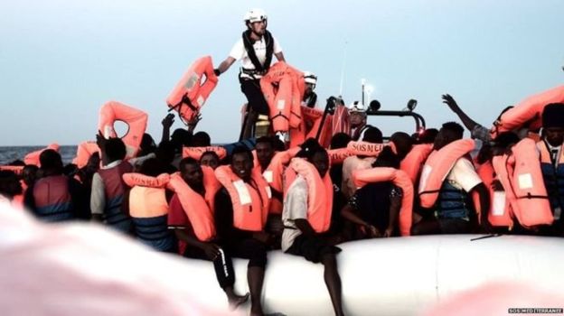 L'Italie refuse d'accueillir un bateau de sauvetage de migrants