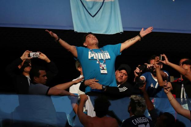 Maradona donne de ses nouvelles après son malaise