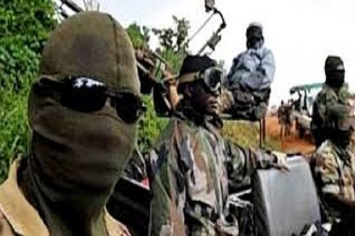 Encore une ​attaque armée à Ziguinchor : un homme blessé, des boutiques pillées et...