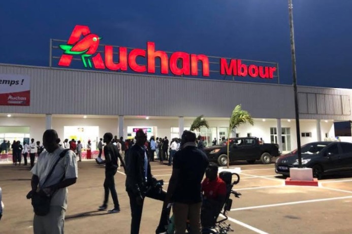 ​Les commerçants de Mbour s'insurgent contre l'implantation de Auchan et…