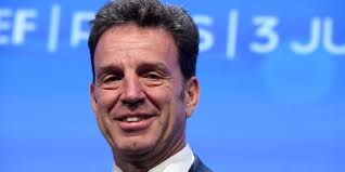 Geoffroy Roux de Bézieux élu président de l'organisation patronale française (Medef) avec 55,8% des voix