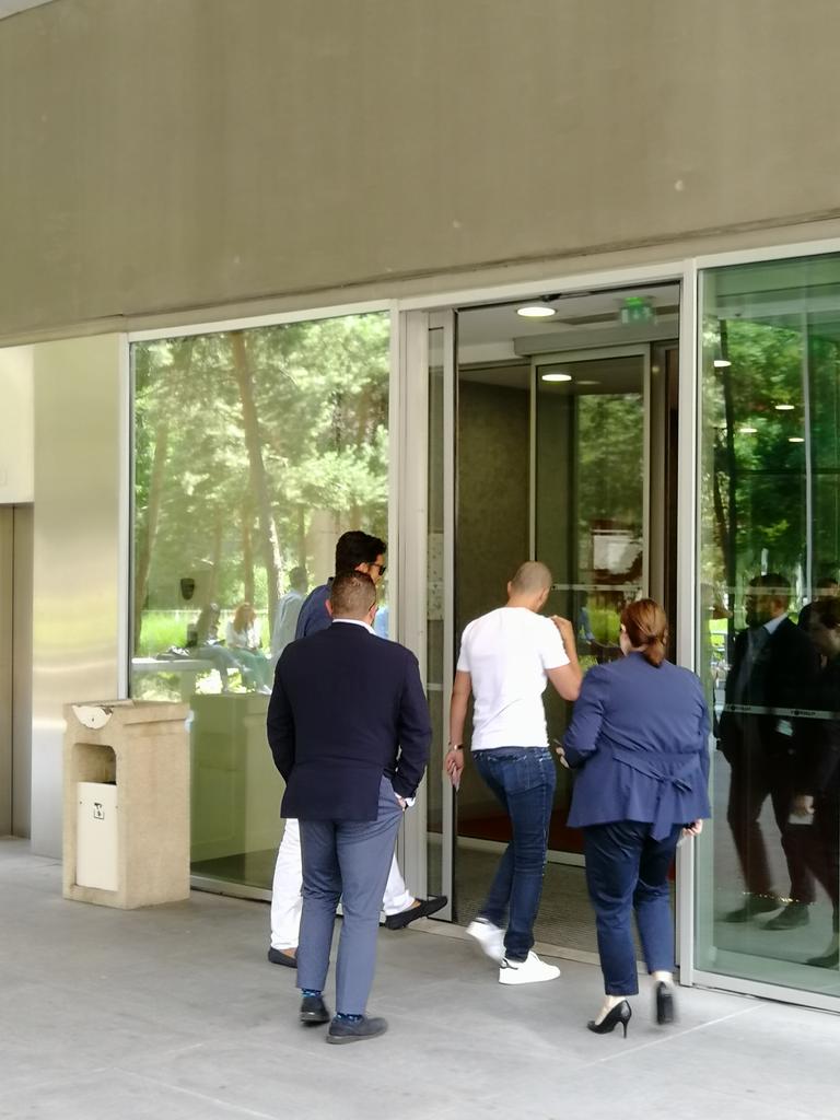 Photos - L'arrivée de Buffon à Paris ce vendredi