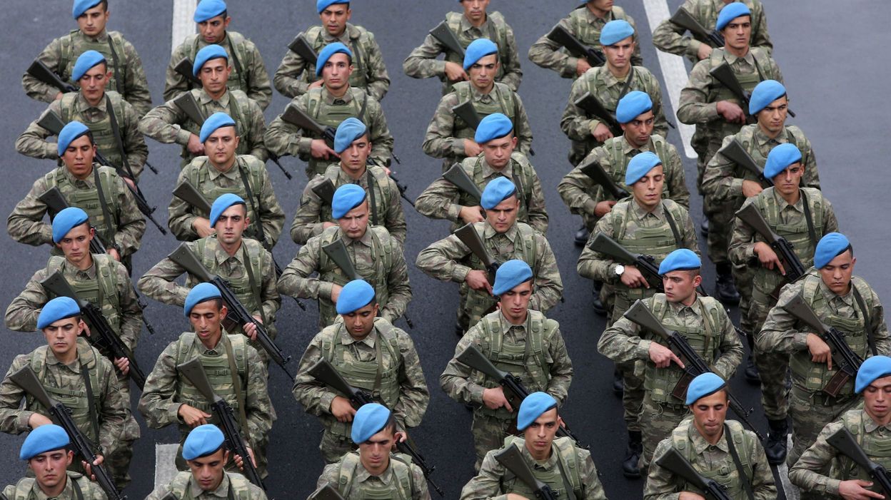 ​ Tentative de coup d'Etat en Turquie: mandats d'arrêt contre 346 militaires pour liens présumés avec le putsch