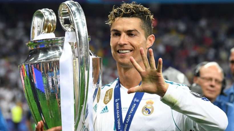 Cristiano Ronaldo s'engage pour quatre ans avec la Juventus
