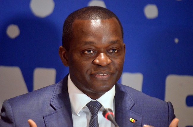 Le ministre du Commerce clôt le débat : "Rien n'interdit Auchan d'exercer au Sénégal"
