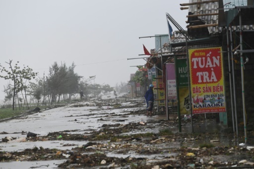 Un typhon tue une dizaine de personnes et fait plusieurs dégâts