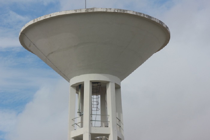 Les travailleurs de l’hydraulique menacent d’assécher les forages