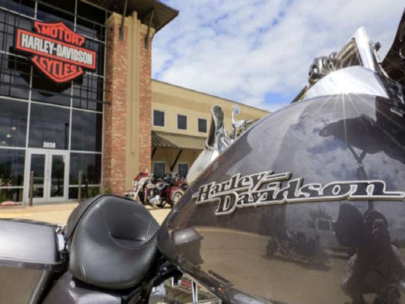 Taxes douanières: Donald Trump appelle à boycotter Harley Davidson