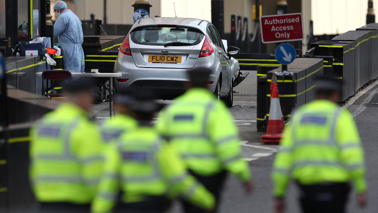 Attentat à la voiture-bélier à Londres: le suspect identifié
