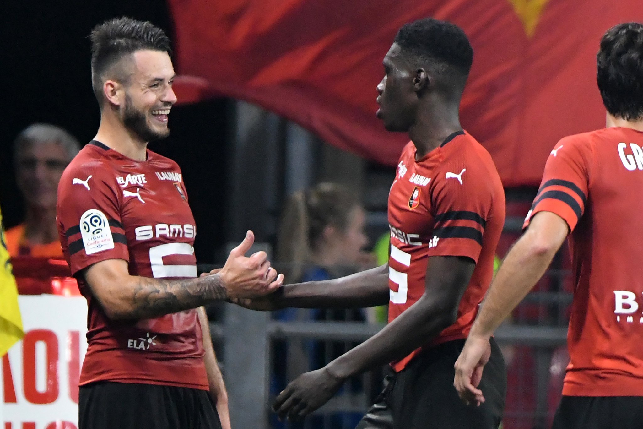 Ismaila Sarr permet à Rennes de mener 2-0 avec un but et un penalty provoqué