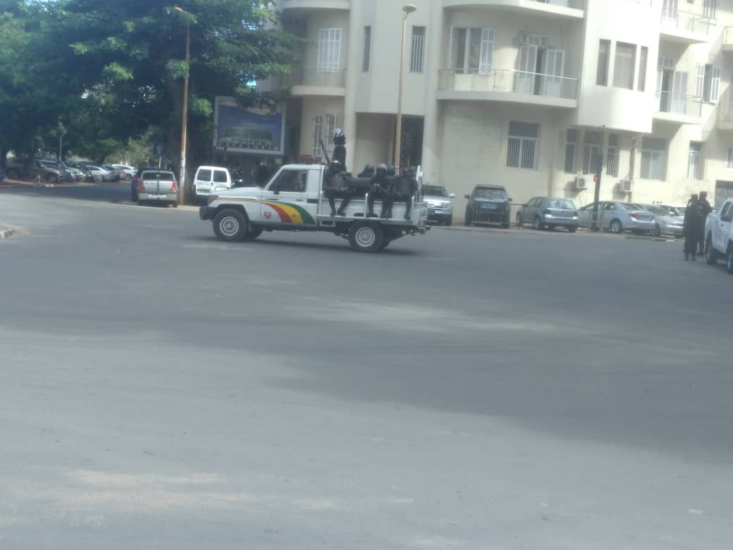 Direct-Sit-in : Pas d'ombre des membres de l'opposition