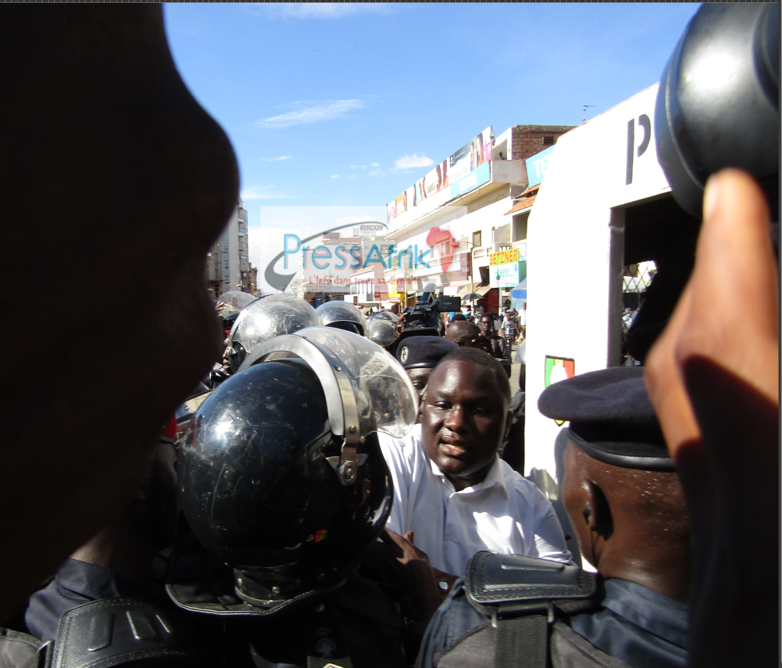 Revivez en images la manifestation de l'opposition 