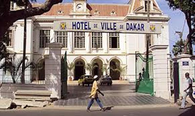 Un vent de trahison souffle à la maire de Dakar 