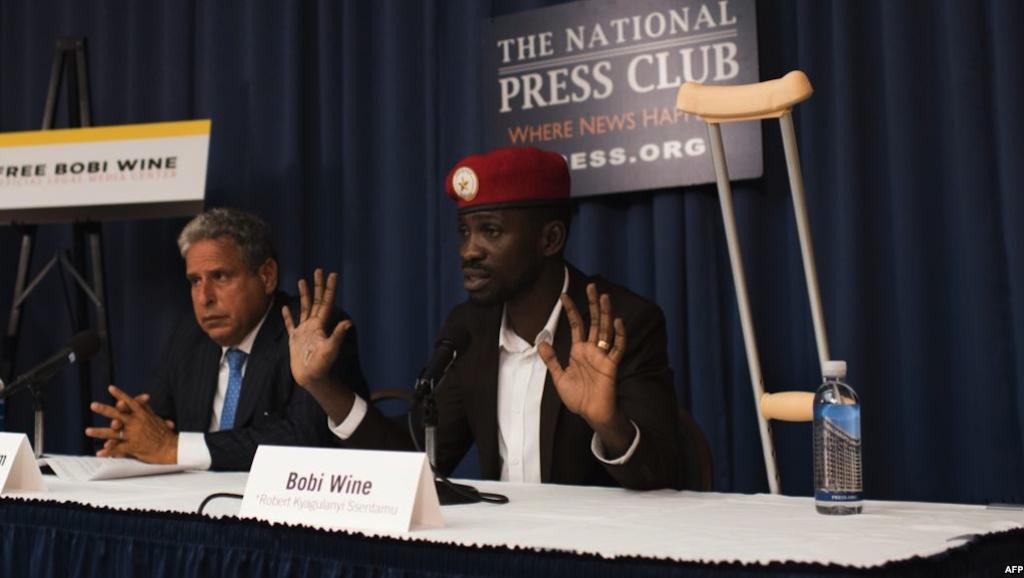 L’opposant Bobi Wine, soigné aux Etats-Unis, prêt à retourner en Ouganda