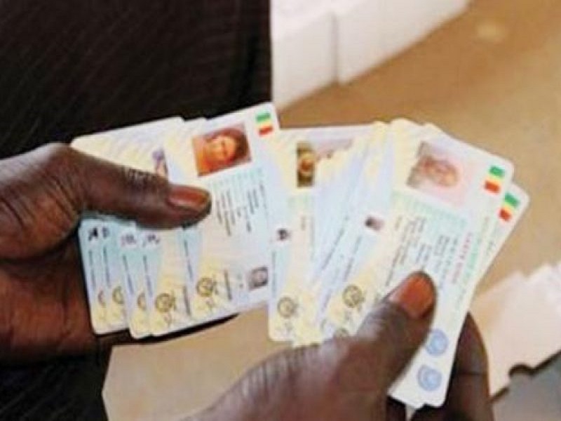 Parrainage à Mbour : Une responsable de l'Apr arrêtée pour vol de cartes d’identité