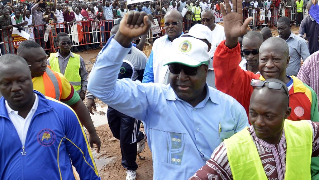 Burkina Faso: des milliers de personnes défilent contre l'insécurité