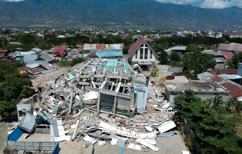 Indonésie: Le bilan des séisme et tsunami monte à 832 morts