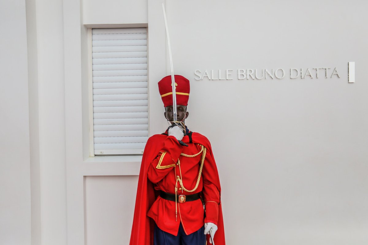 Conseil des ministres : Macky inaugure la salle dédiée au défunt Bruno Diatta