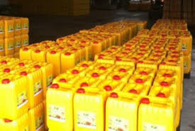 ​Plus de 27.000 litres d’huile prohibés saisis à Touba