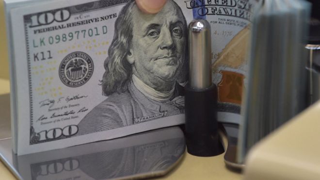 Des trafiquants de fausses devises arrêtés au Zimbabwe