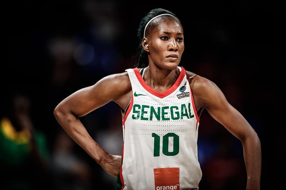 Retraite internationale : « Je me prononcerai sous peu », déclare Astou Traoré, ailière des Lionnes