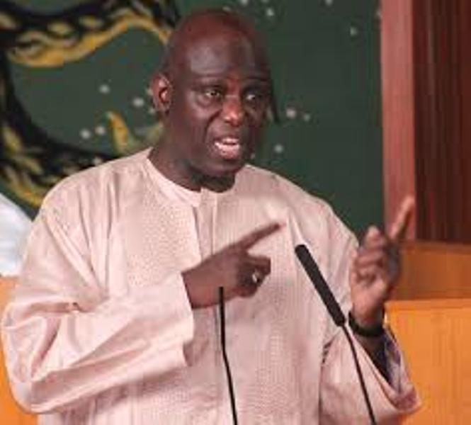 Mansour Faye annonce une baisse du prix de l'eau