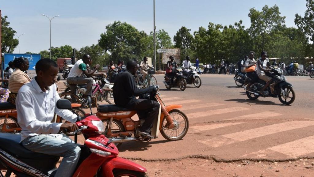 Au Burkina Faso, la dernière hausse des prix du carburant ne passe pas