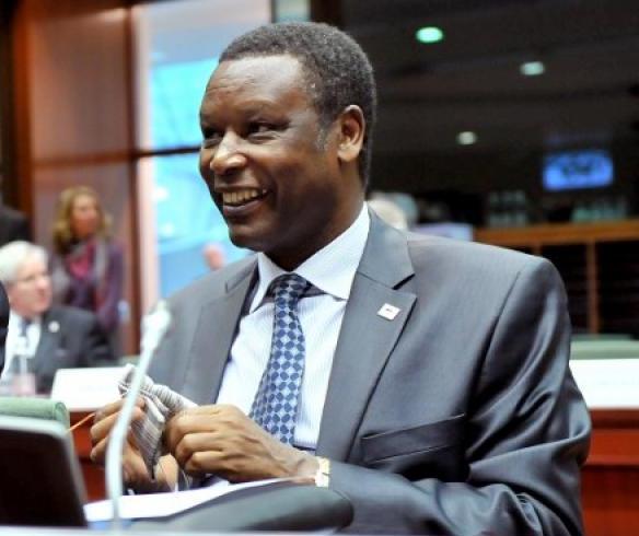 Burundi: l'ex-président Pierre Buyoya «stupéfait» par le mandat d'arrêt qui le vise