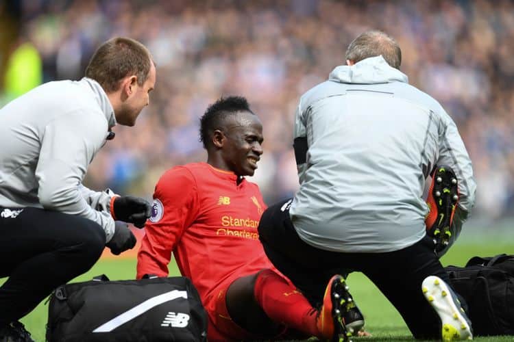 Klopp fait le point sur la blessure de Mané : " Il ne peut pas jouer en tong..."