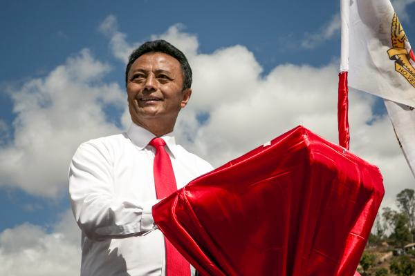 Madagascar:  Ravalomanana-Rajoelina: deux ex-présidents à la reconquête de leur pays