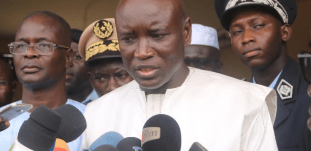 Aly Ngouille Ndiaye "exhorte" les administrateurs civils : à s'engager personnellement