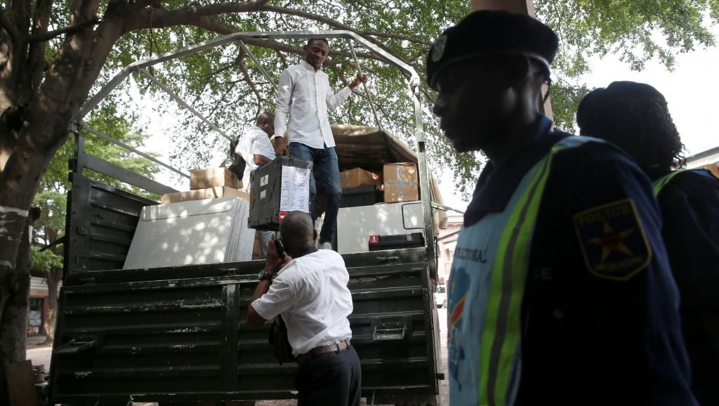 RDC: la Céni ferme plus de 1000 bureaux de vote à Kinshasa