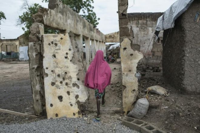 Des tueries font près de 900 morts en RDC