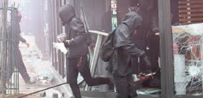 Opération de saccage à Yeumbeul : les militants «Bés du Nakk » et un prof d'anglais déférés au parquet