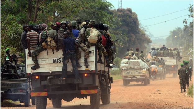 Un accord de paix conclu entre gouvernement et groupes rebelles