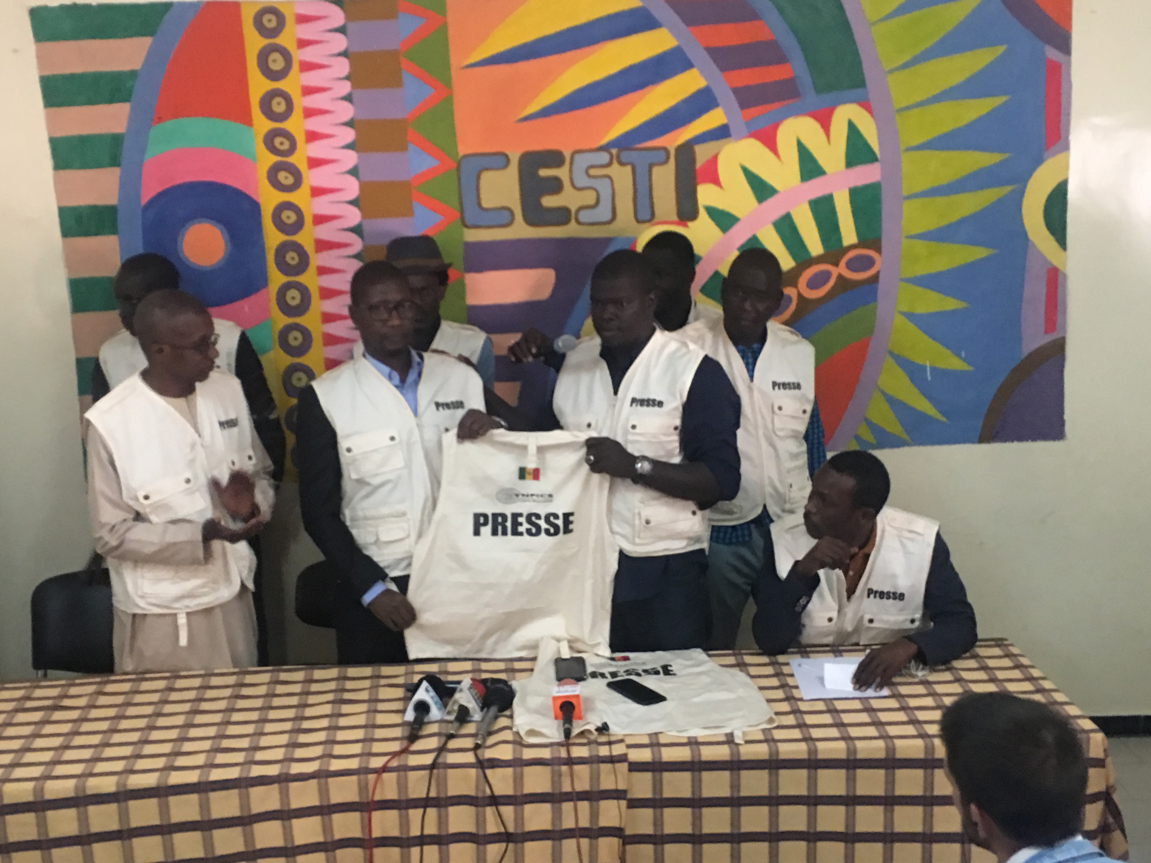 Perturbation de la remise Gilets Presse au Cesti: le Synpics promet une réplique au Saes